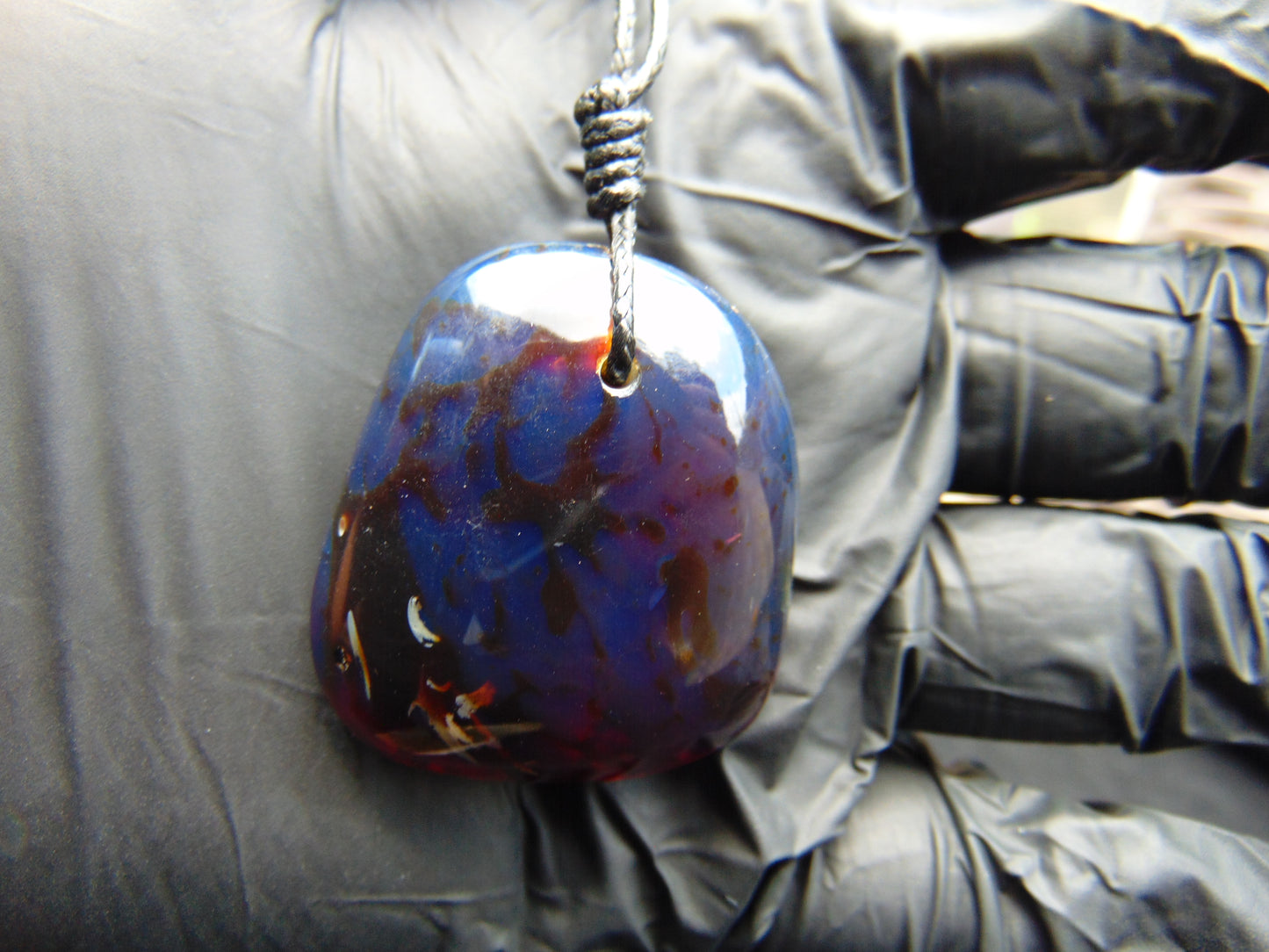 13 gr Pendant 38x33x18 mm Indonesian Blue Amber for Healing 25A435