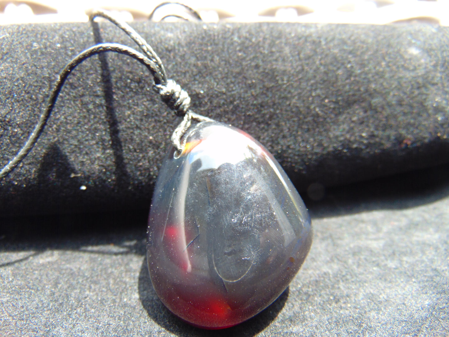 13 gr Pendant 35x28x23 mm Indonesian Cherry Red Amber for Healing 25A445