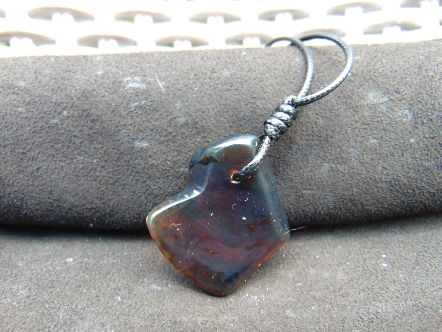 9 gr Pendant Indonesian Amber for Healing Y57