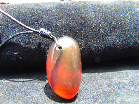 5 gr Pendant 32x20x15 mm Indonesian Red Violet Amber for Healing 25A442