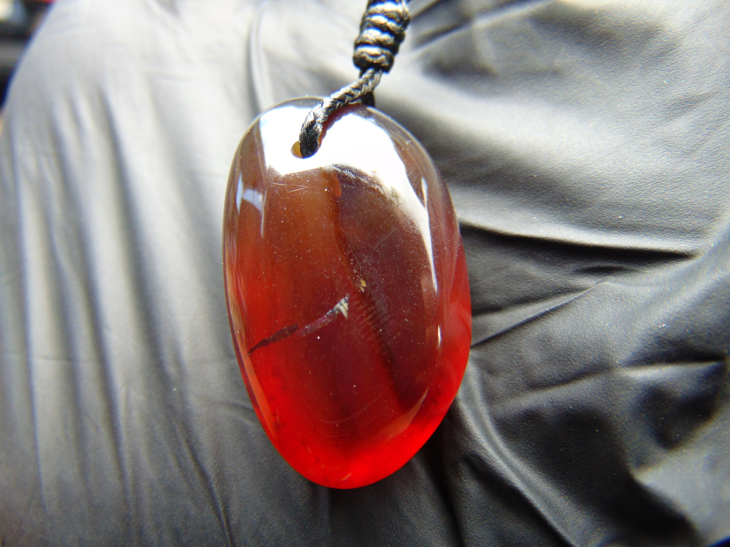 5 gr Pendant 32x20x15 mm Indonesian Red Violet Amber for Healing 25A442