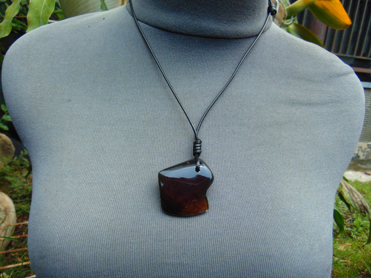 9 gr Pendant Indonesian Amber for Healing Y57