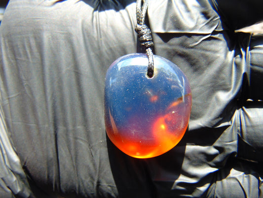 12 gr Pendant Indonesian Blue Amber for Healing PC71