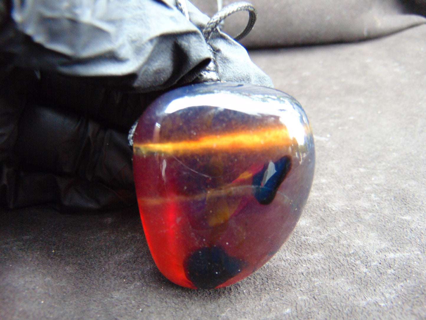 32 gr Pendant Indonesian Blue Amber for Healing 25AG2