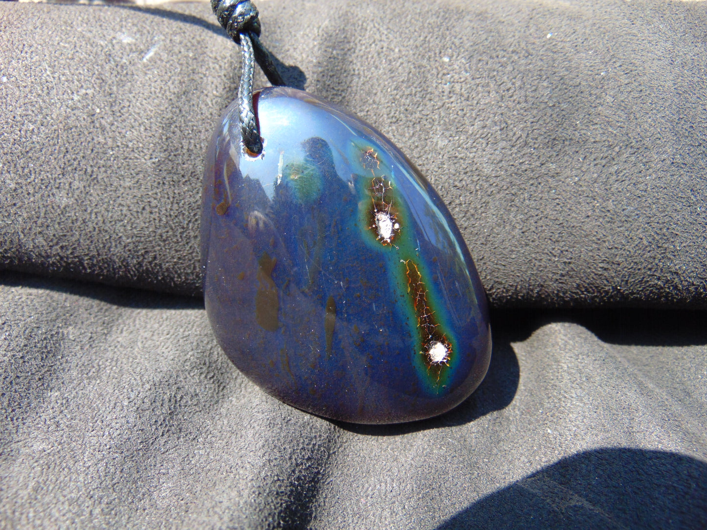 72.57 gr Pendant Indonesian blue Amber for Healing N40