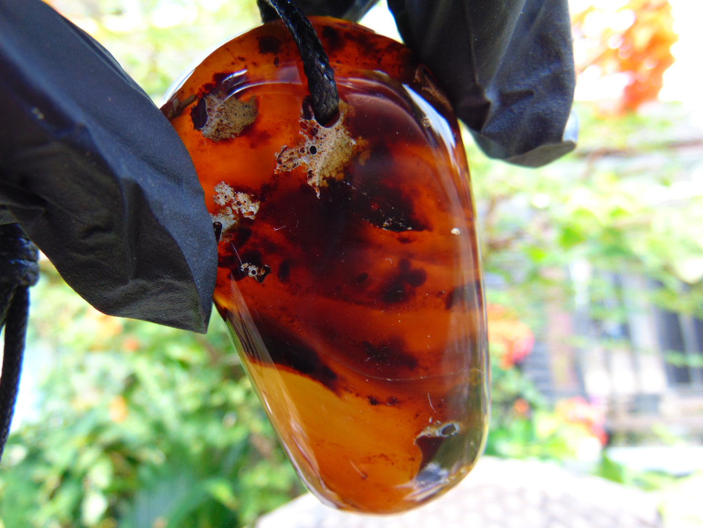 31 gr Pendant 68x38x16 mm Indonesian Amber for Healing A44B