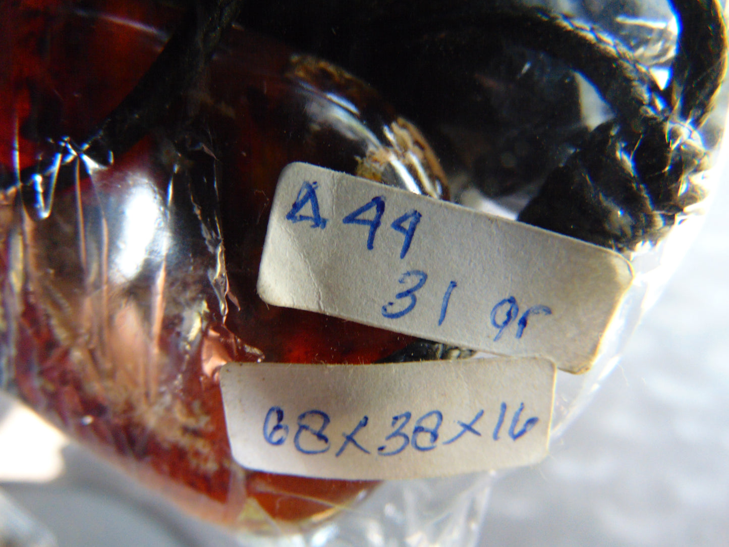 31 gr Pendant 68x38x16 mm Indonesian Amber for Healing A44B