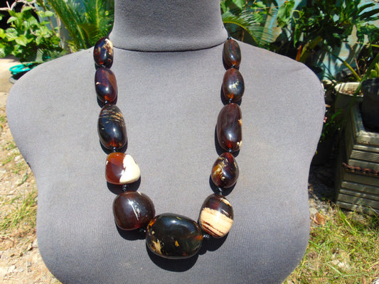 105 gr Big Necklace Indonesian Cherry Red Amber for Healing