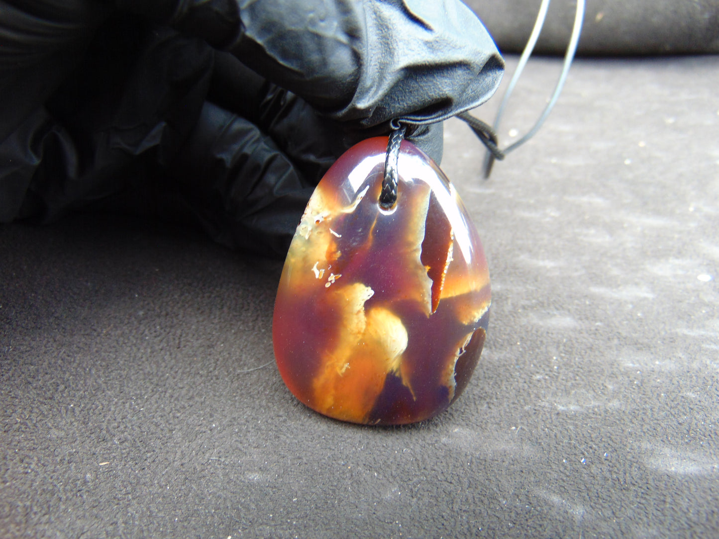 16 gr Pendant 50x35x15 mm Indonesian Amber for Healing PDN472
