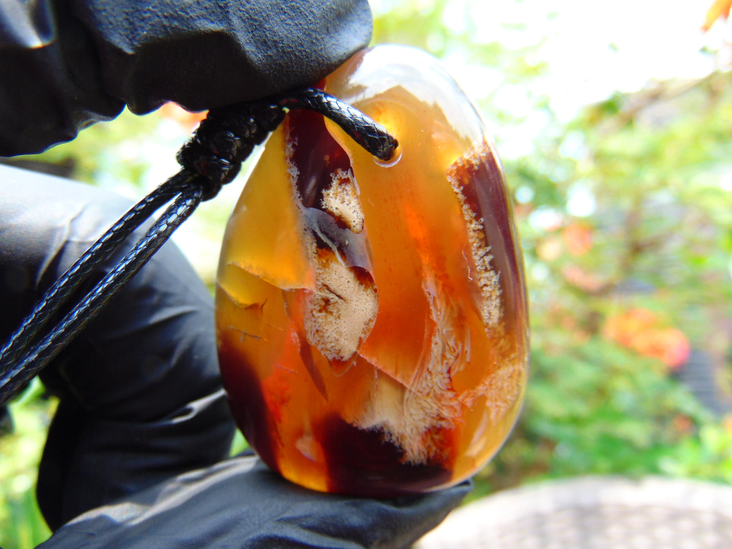 16 gr Pendant 50x35x15 mm Indonesian Amber for Healing PDN472