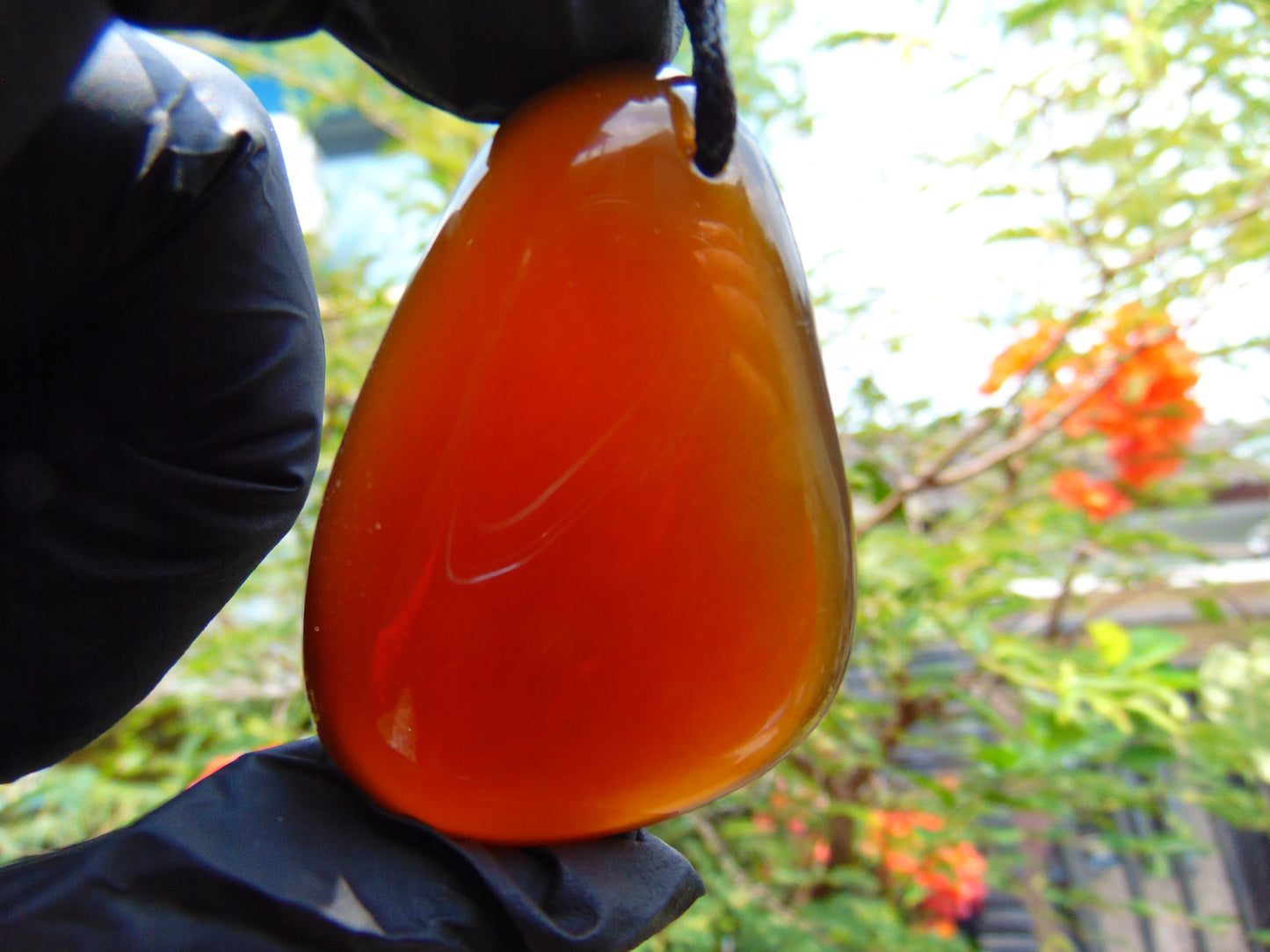 19 gr Pendant 55x39x16 mm Indonesian Amber for Healing PDA365