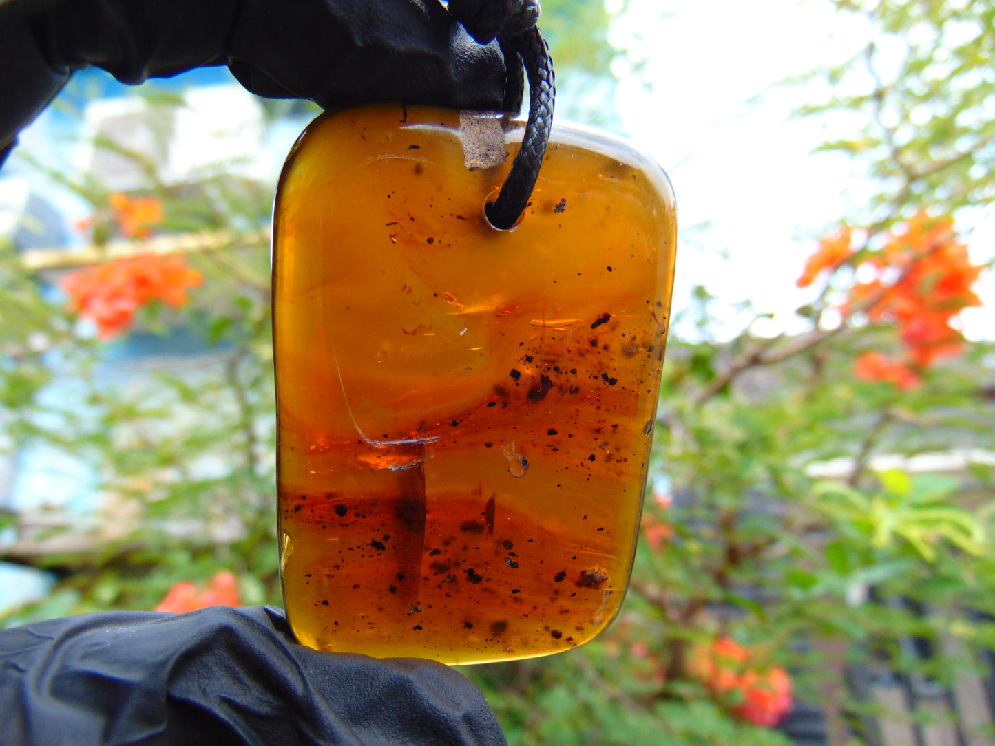 15 gram Pendant Indonesian Blue Red Amber for Healing pc92