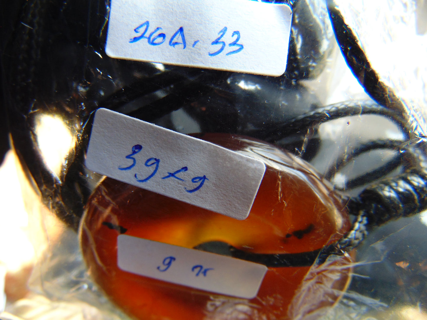 9 gr Donut Pendant Indonesian Amber for Healing 26A33