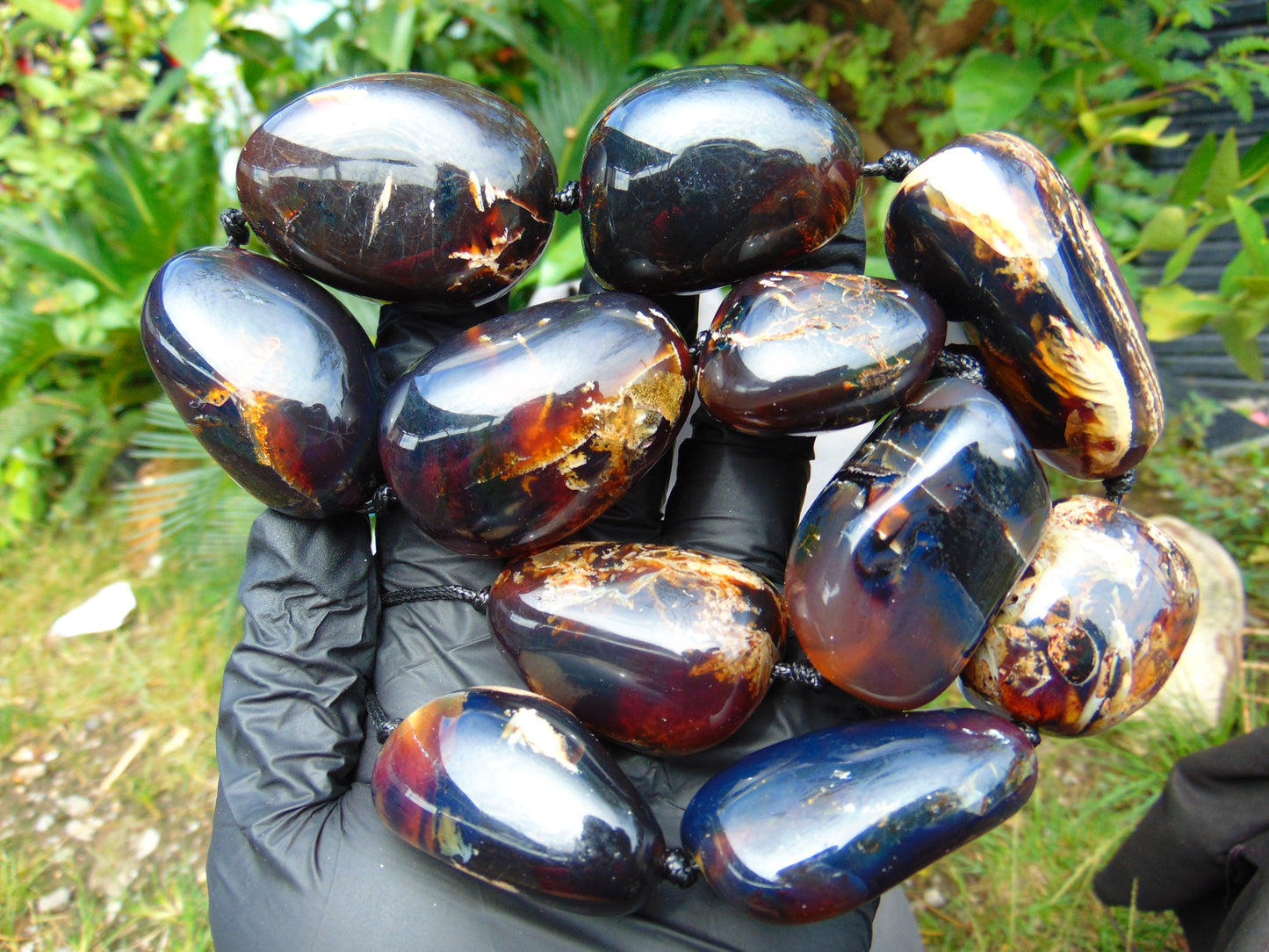 233 gr 11 bds Mushroom Inclusion Indonesian Dark Blue Amber for Healing A11k101