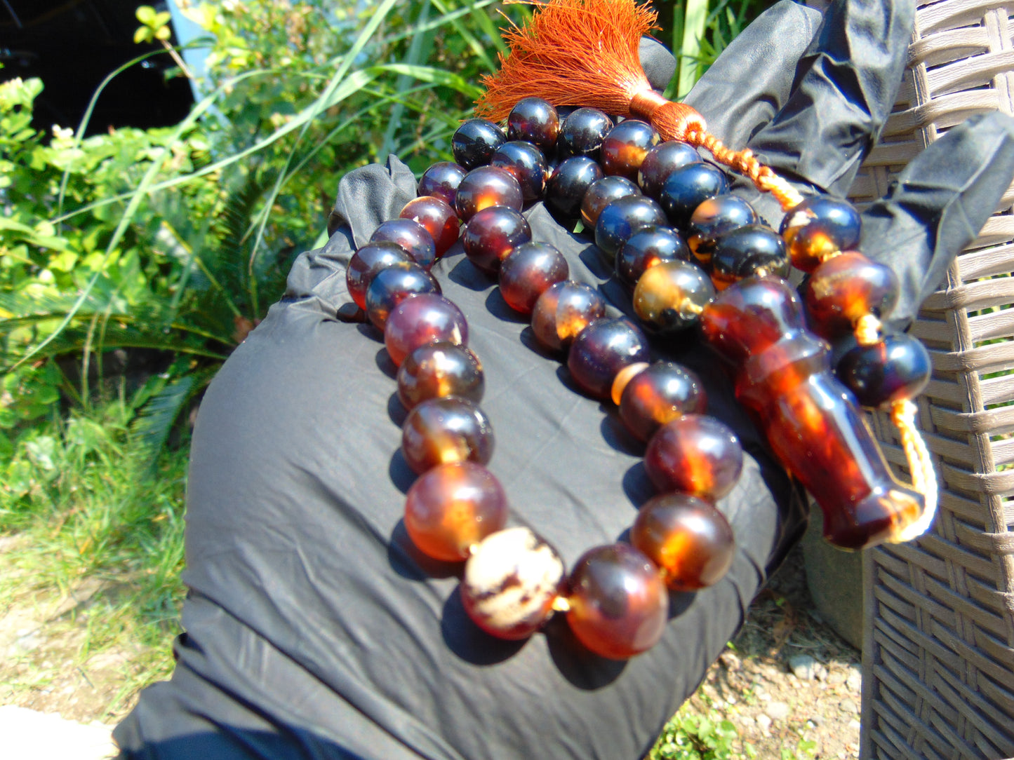 47 gr Hand Tasbih 35 Beads 12 mm Indonesian Black Blue Amber for Healing No.28