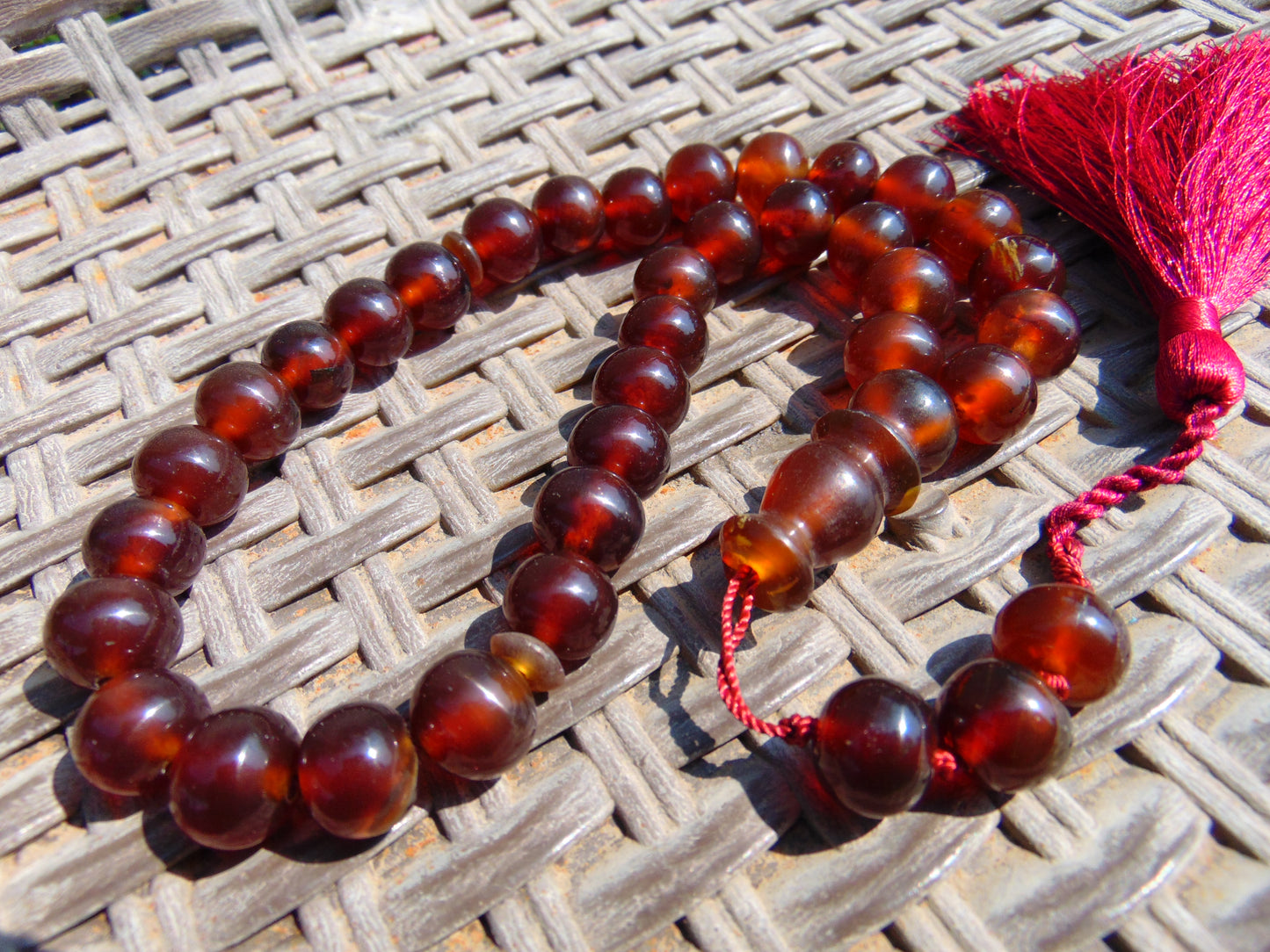 49 gr Hand Tasbih Mesbah Rosary 36 Beads 12 mm Indonesian Cherry Red Amber for Healing No.35