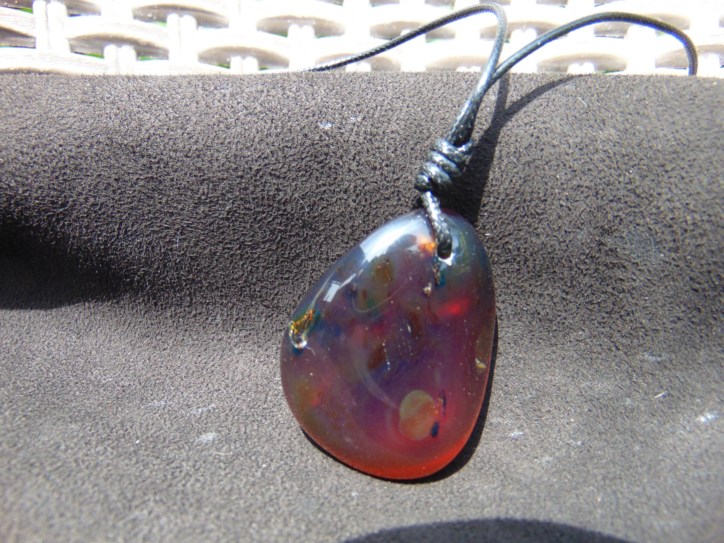 17 gr Pendant 46x36x18 Indonesian Amber for Healing P61