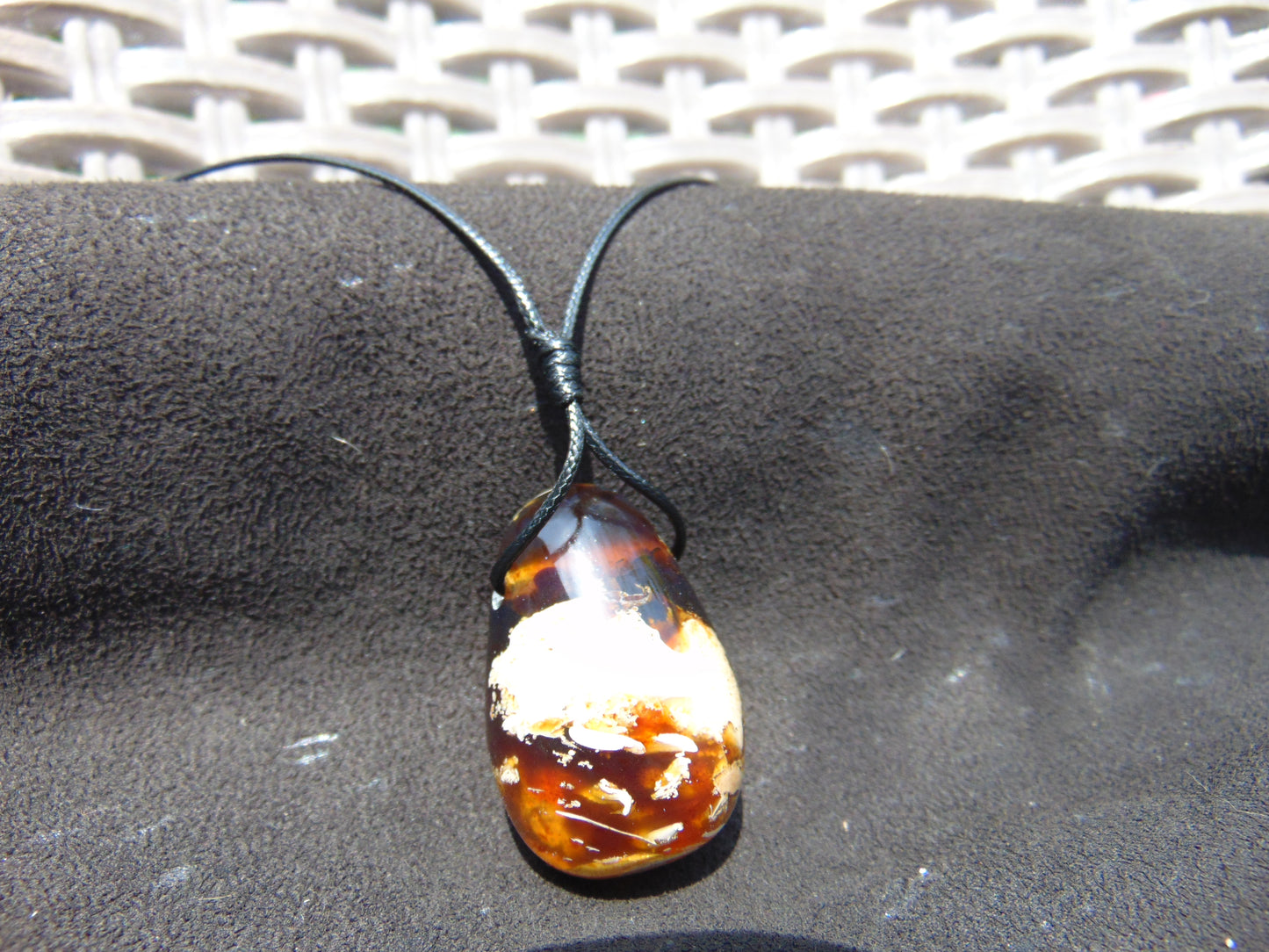 12 gr Teardrop Pendant 37x25 mm Indonesian Amber for Healing Y17