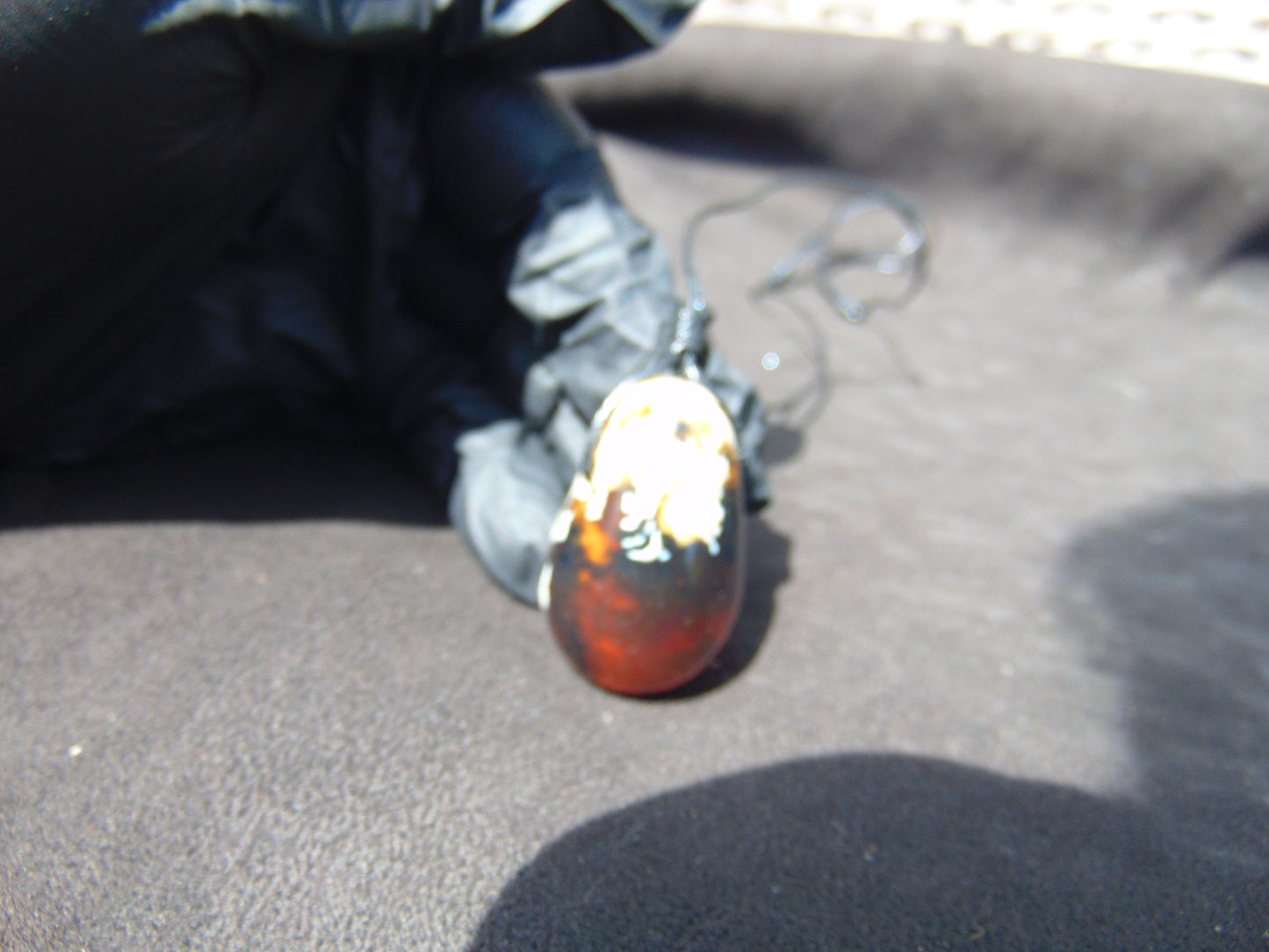 12 gr Teardrop Pendant 37x25 mm Indonesian Amber for Healing Y3B