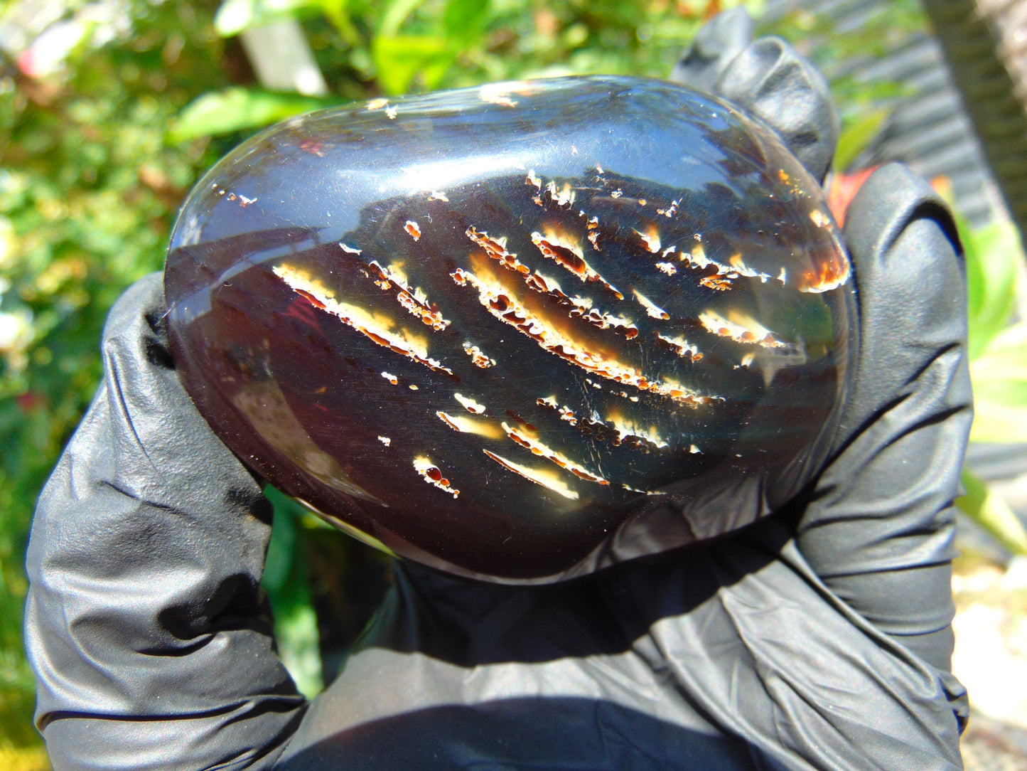 100 Gr Full Polished 77x57x39 mm Indonesia Dark Purple Blue Amber for Healing A831
