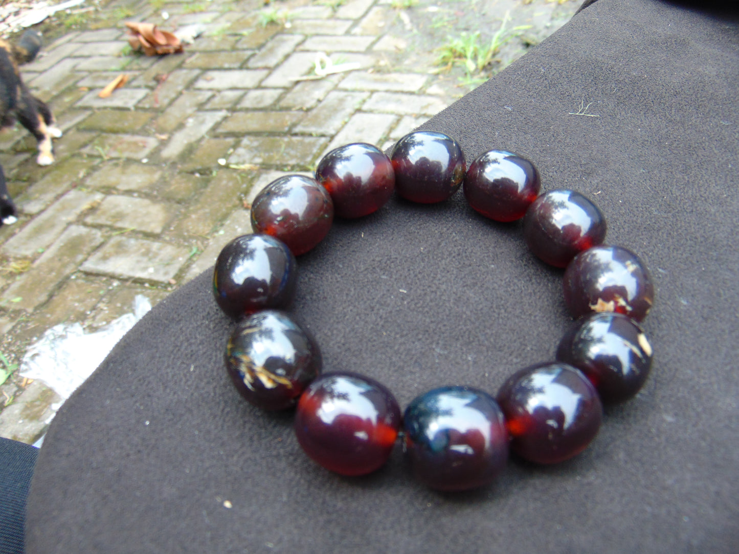 47 gram 12 Beads Mala Bracelet Indonesian Cherry Red Amber 18x20 mm for Healing A12G65