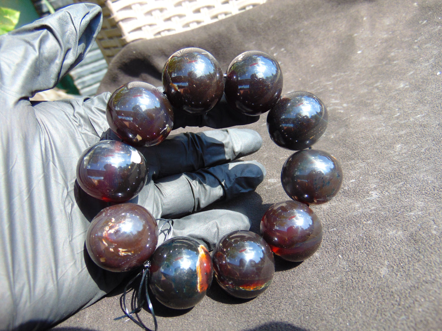 95 gram 10 Beads Mala Bracelet Indonesian Cherry Amber 25 mm for Healing FRB38