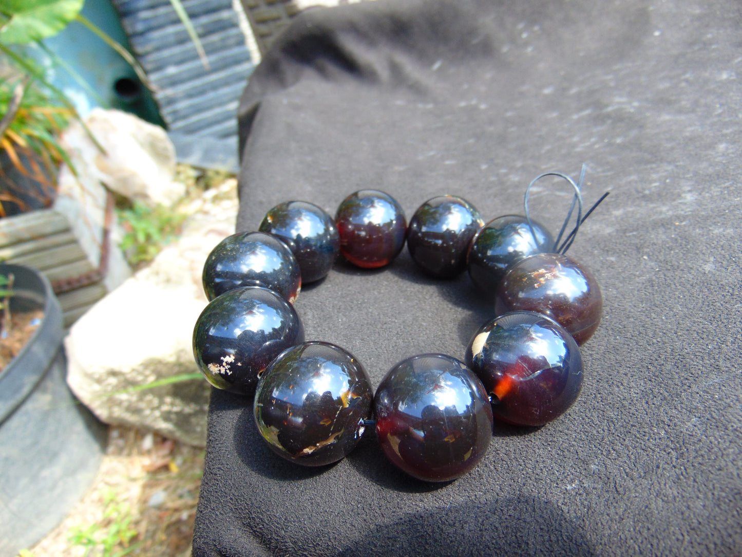 95 gram 10 Beads Mala Bracelet Indonesian Cherry Amber 25 mm for Healing FRB38
