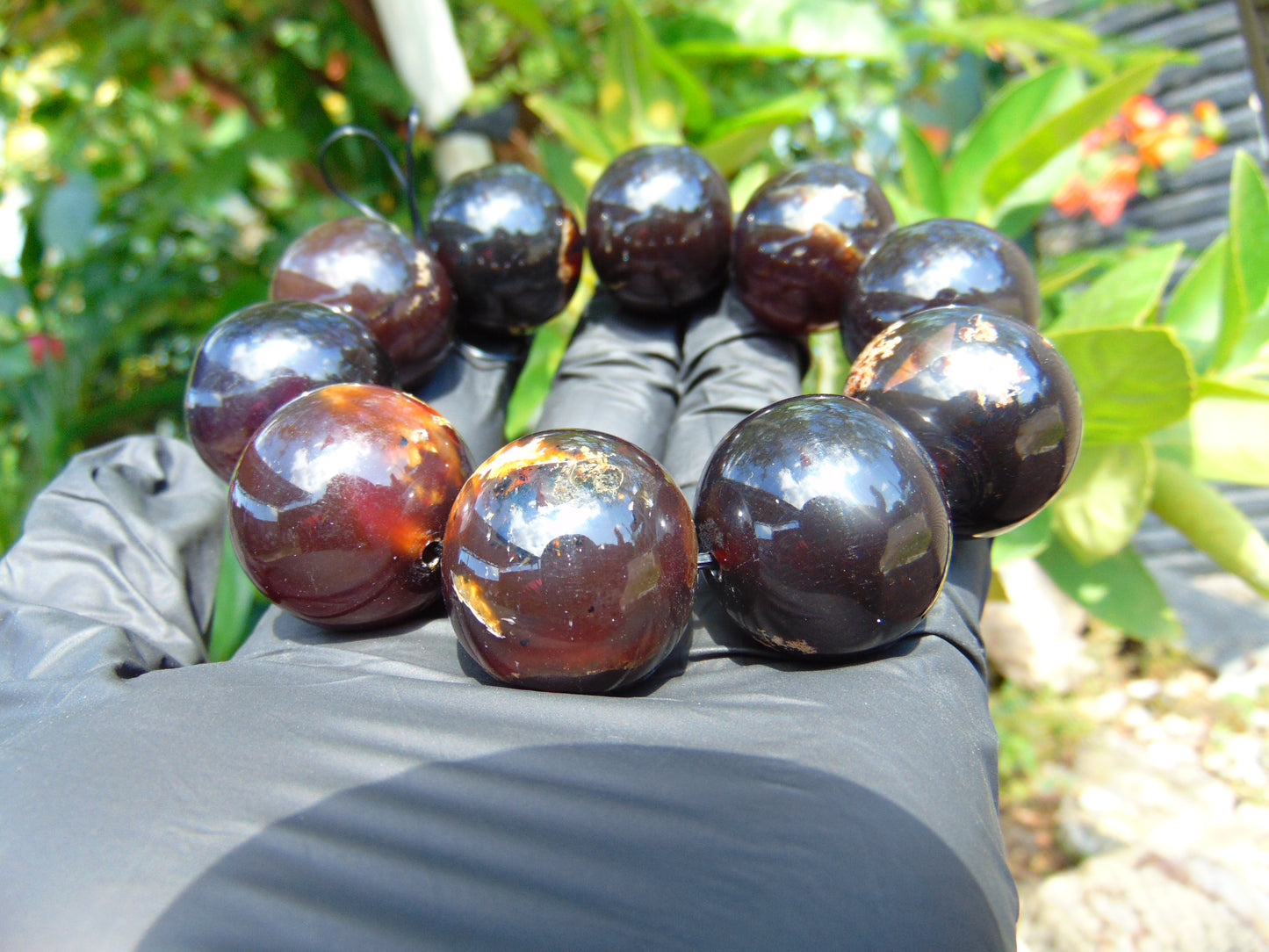 95 gram 10 Beads Mala Bracelet Indonesian Cherry Amber 25 mm for Healing FRB38