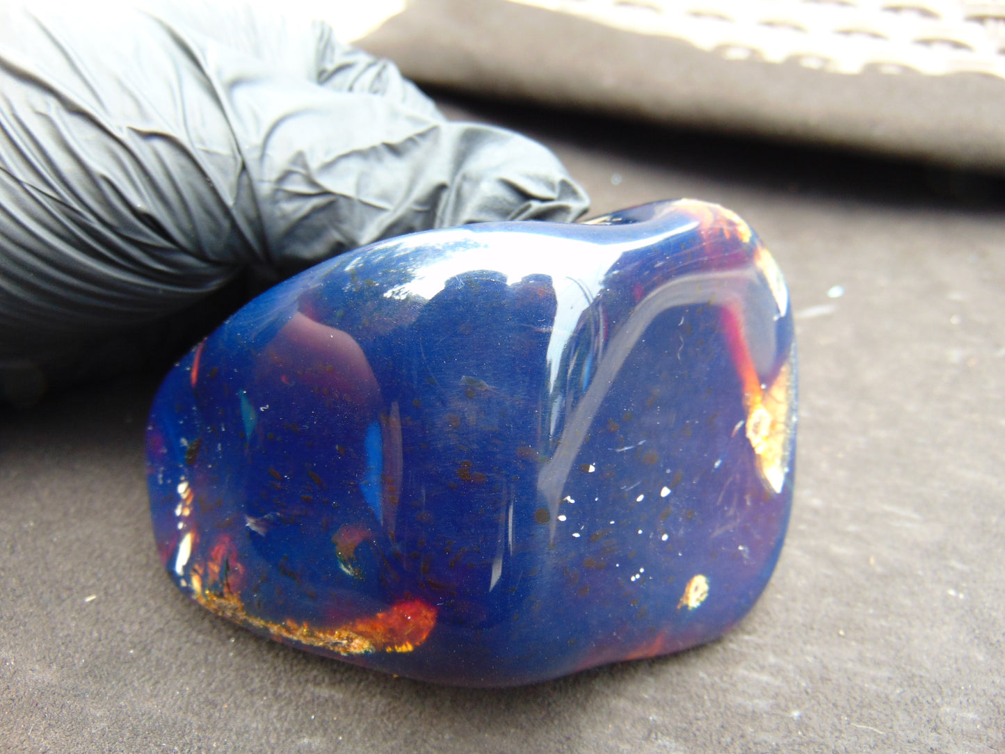 201 gr full polished 100x68x60 mm Indonesia Blue Amber for Healing ML91