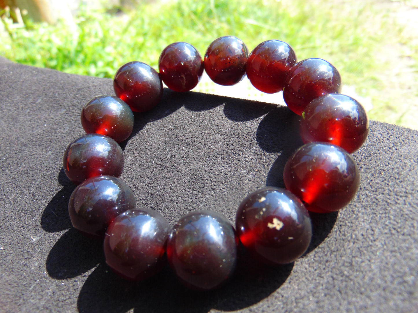 43 gram 13 Beads Mala Bracelet Indonesian Cherry Red Amber 18 mm for Healing G18B2