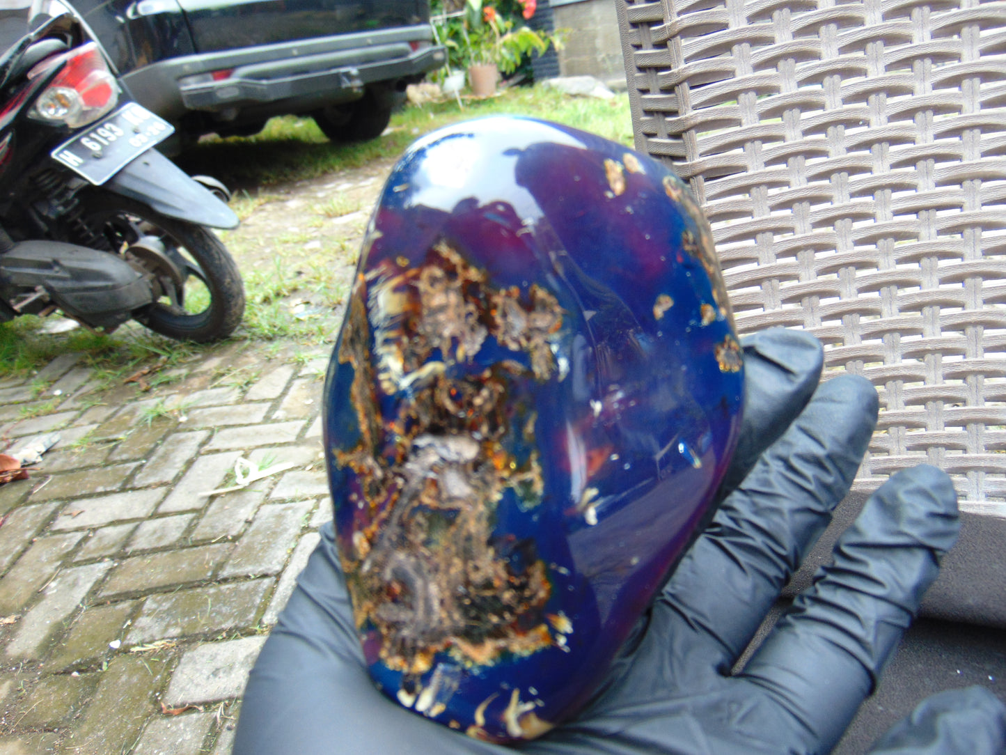 201 gr full polished 100x68x60 mm Indonesia Blue Amber for Healing ML91