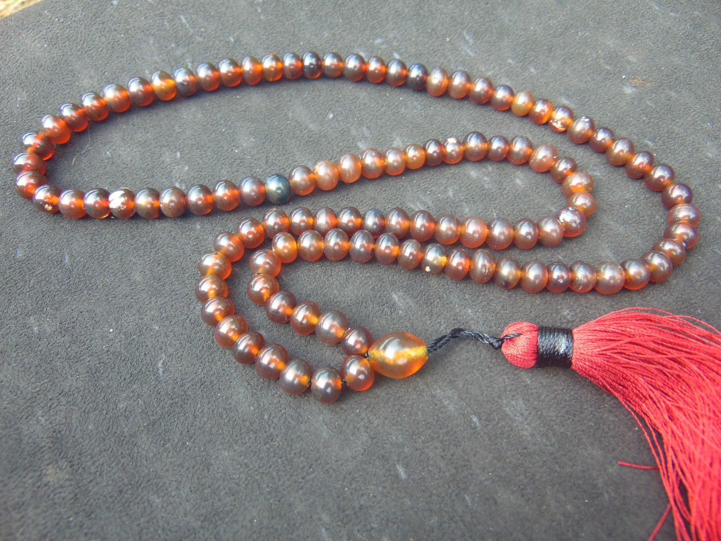 39 gram 108 Beads 8 mm Mala Buddha for Yoga and Meditation Indonesian Red Amber for Healing MB3