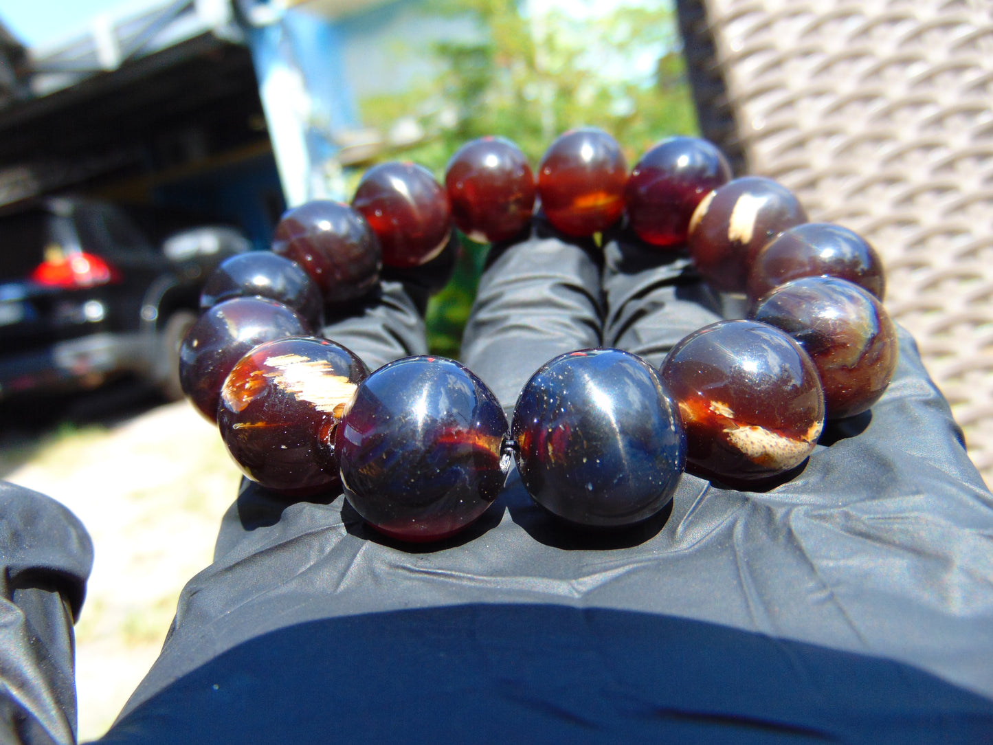 34 gram 14 Beads Mala Bracelet Indonesian Dark Blue Cherry Red Amber 16 mm for Healing FRB17
