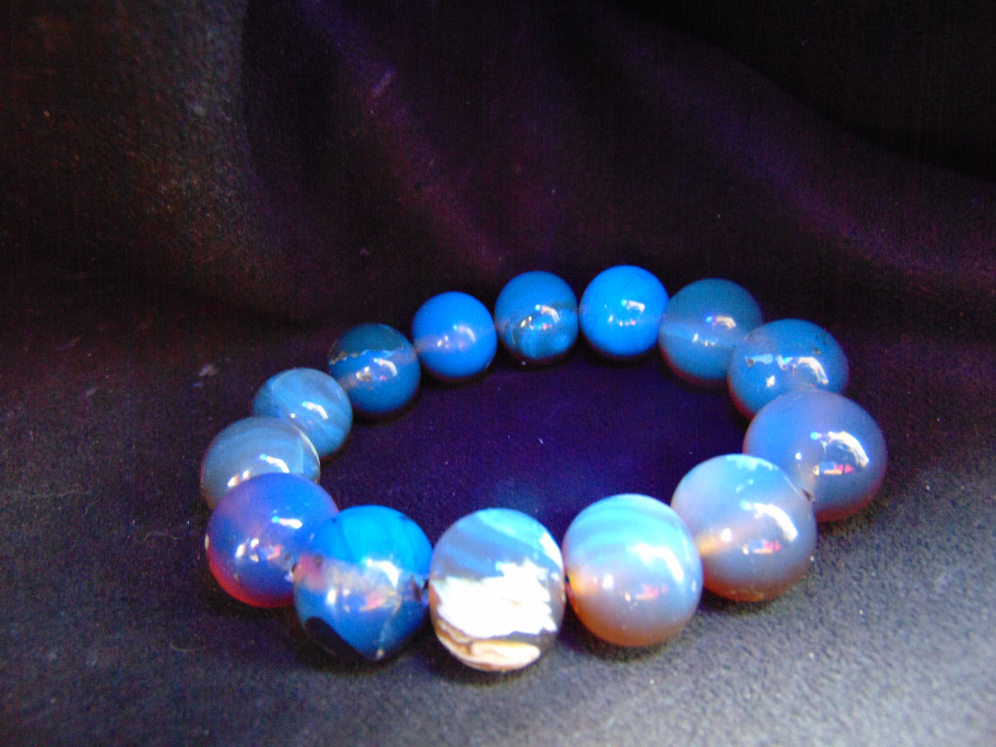 32 gram 14 Beads Mala Bracelet Indonesian Blue Yellow Amber 16 mm for Healing FRB2