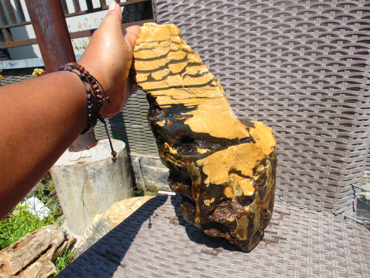 3500 gram Indonesia Black Yellow Aromatic Perfumed  Amber for Healing 26AYE82