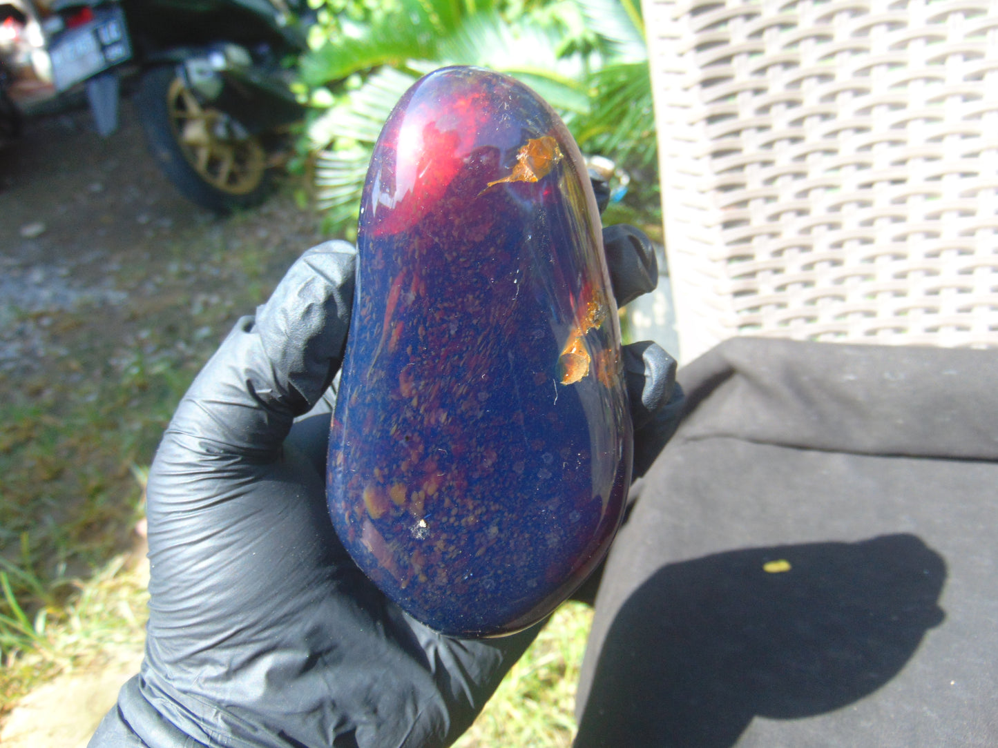 209 gr full polished 125x65x50 mm Indonesia Blue Amber for Healing 25ST4