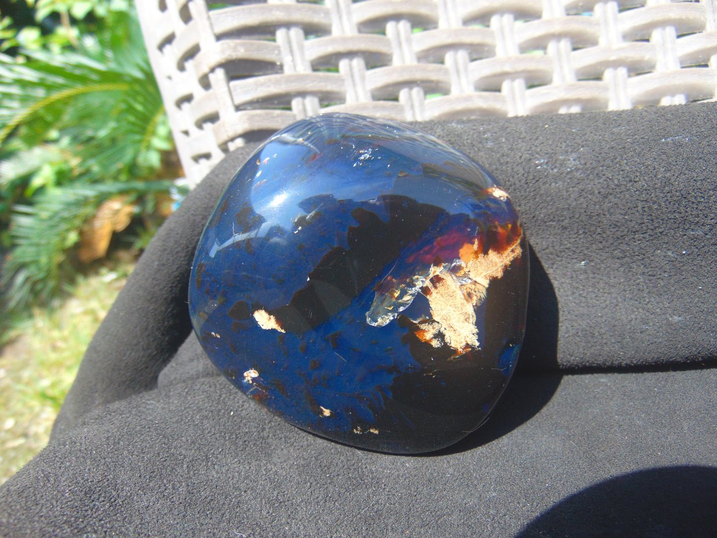 158 gr full polished 75x74x45 mm Indonesia Blue Amber for Healing ML94