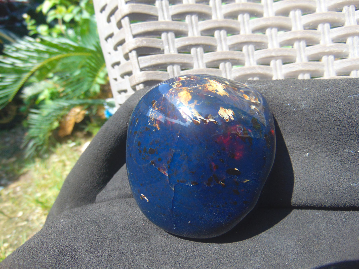 158 gr full polished 75x74x45 mm Indonesia Blue Amber for Healing ML94