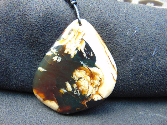 20 gram Big Pendant Indonesian White Green Amber for Healing A151
