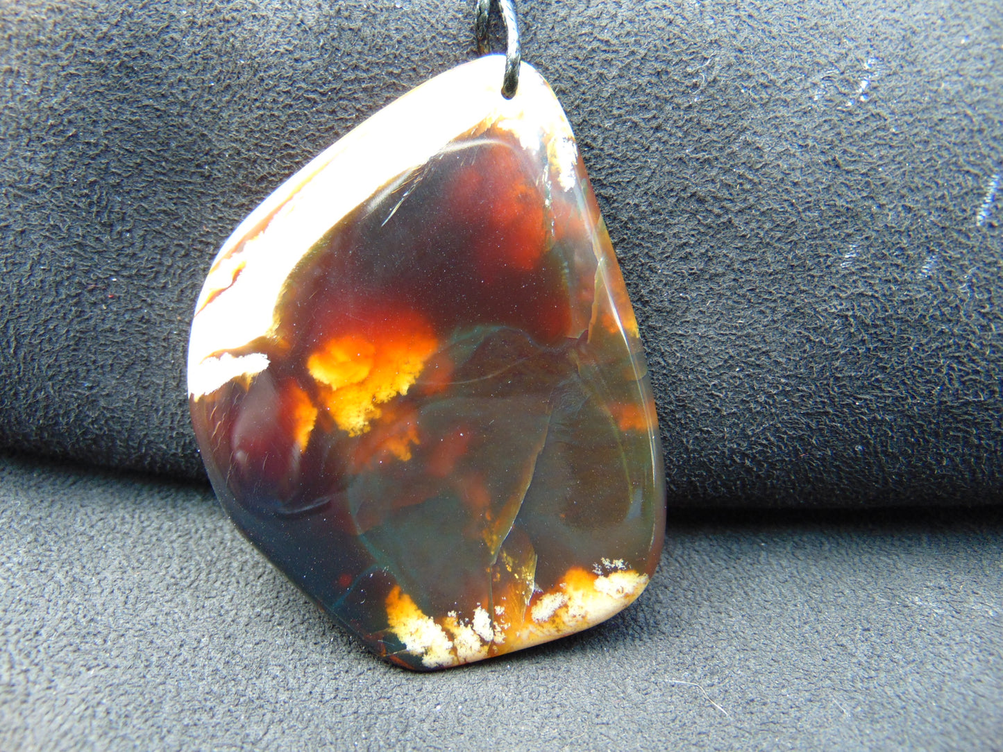 20 gram Big Pendant Indonesian White Green Amber for Healing A151