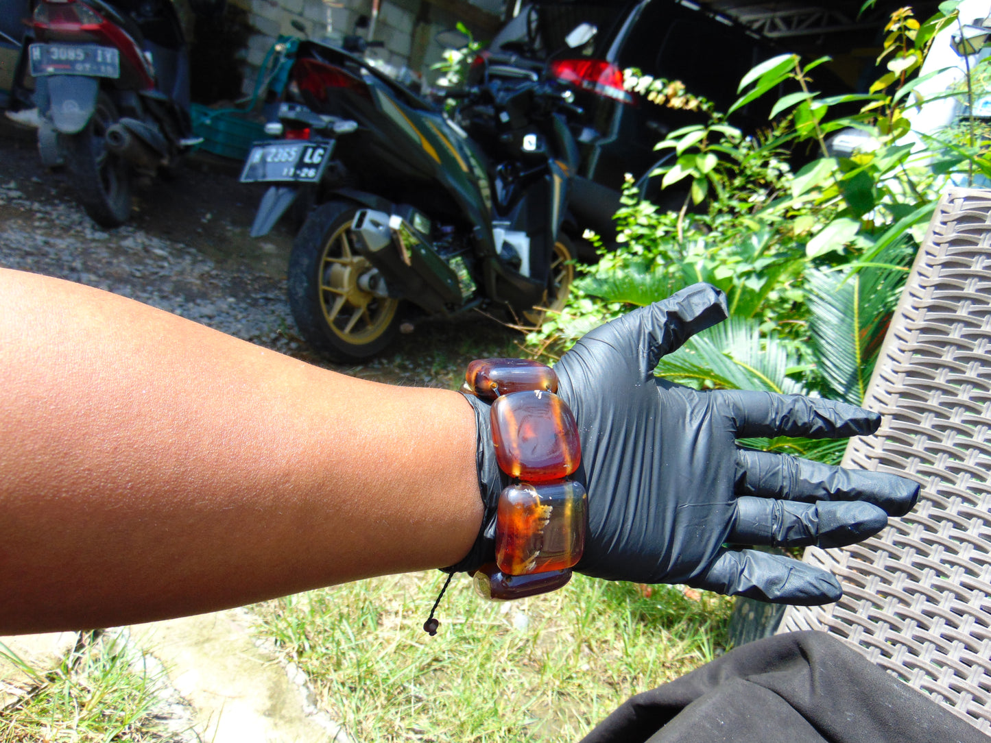 95 gr 7 Square Beads Bangle Indonesian Blue Amber for Healing A7G30