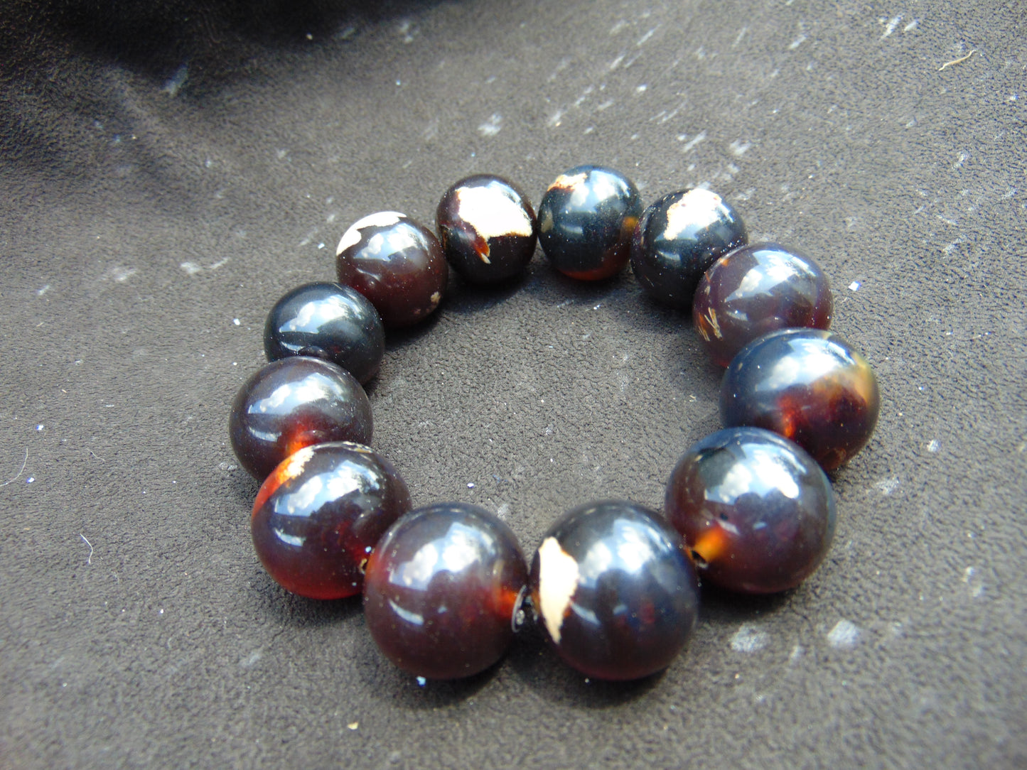58 gram 12 Beads Mala Bracelet Indonesian Cherry Red Amber 20 mm for Healing B20M11