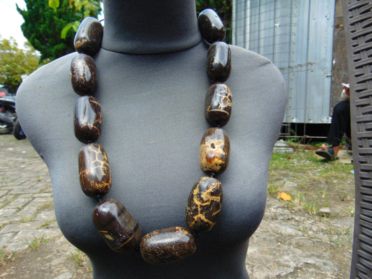 280 gr Necklace Indonesian Aromatic Amber for Healing 26NN16