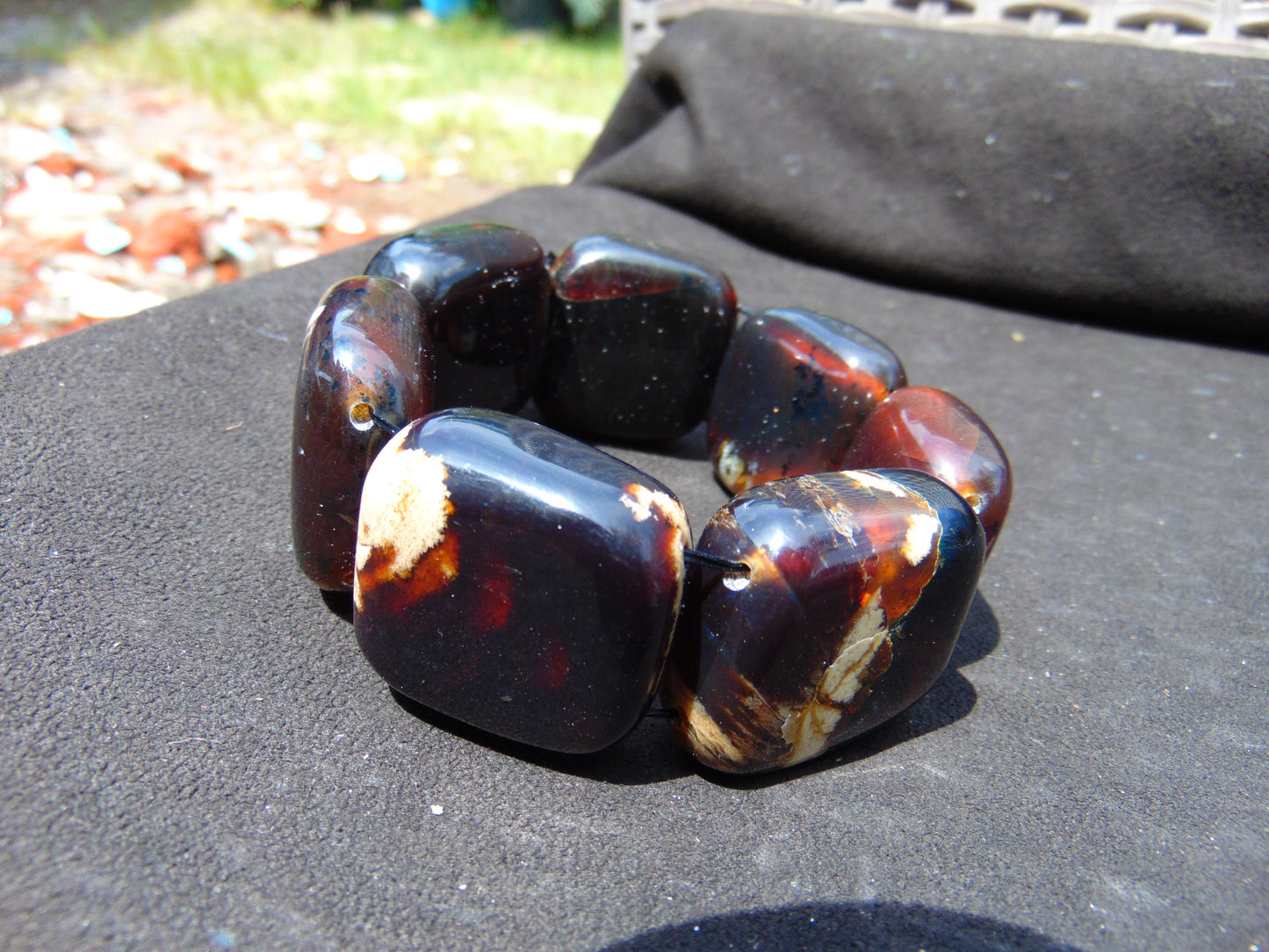 97 gr 7 Square Beads Bangle Indonesian Amber for Healing A7G48