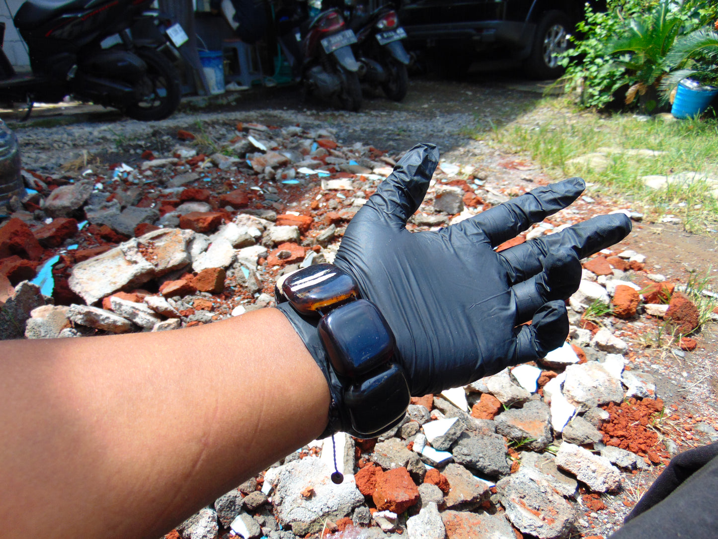 97 gr 7 Square Beads Bangle Indonesian Amber for Healing A7G48