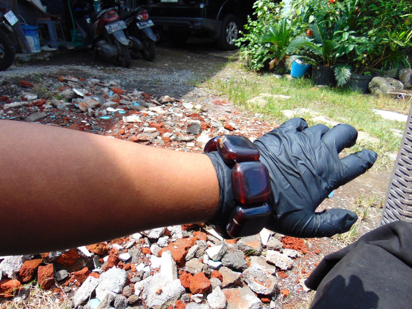113 gr 7 Square Beads Bangle Indonesian Amber for Healing A7G29