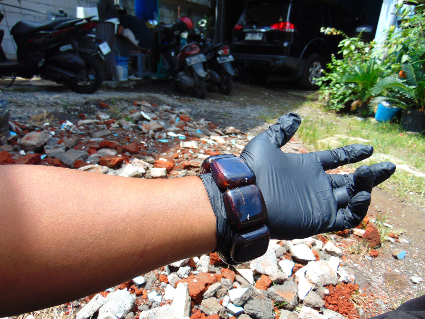 113 gr 7 Square Beads Bangle Indonesian Amber for Healing A7G29