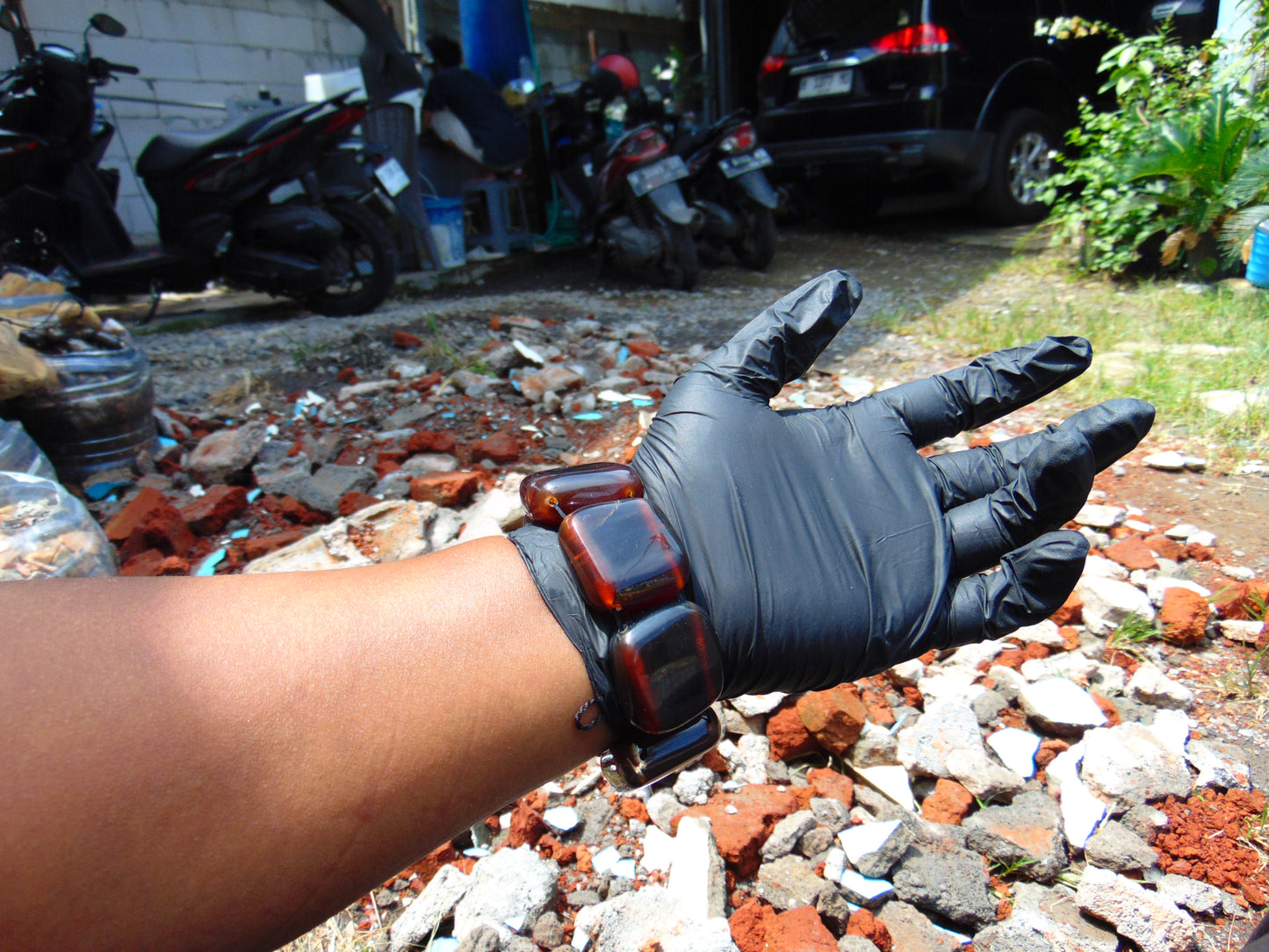 90 gr 7 Square Beads Bangle Indonesian Amber for Healing A7G35