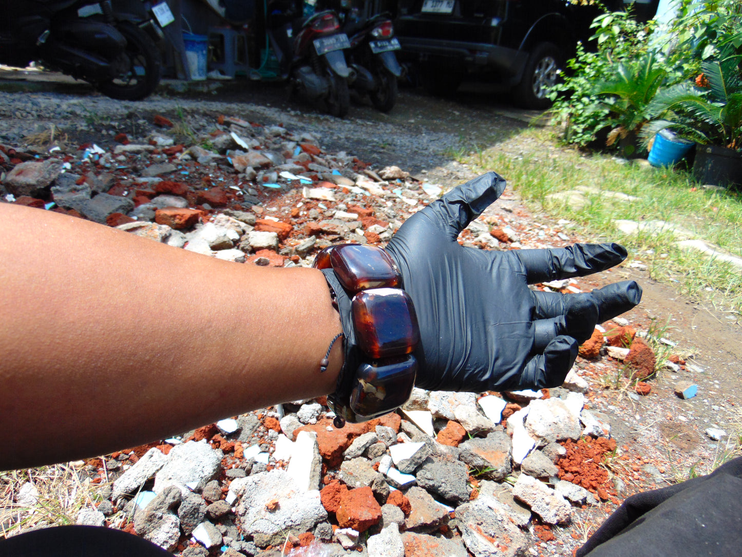 109 gr 7 Square Beads Bangle Indonesian Amber for Healing A7G27