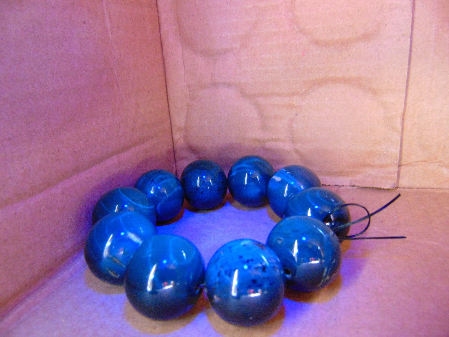 97 gram 10 Beads Mala Bracelet Indonesian Cherry Amber 25 mm for Healing FRB39